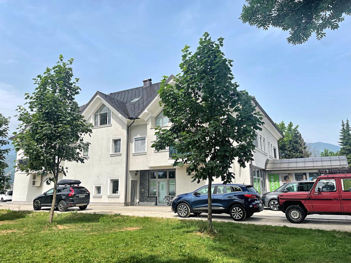 Vila Urbana Luxury Apartments Lesce  Kültér fotó