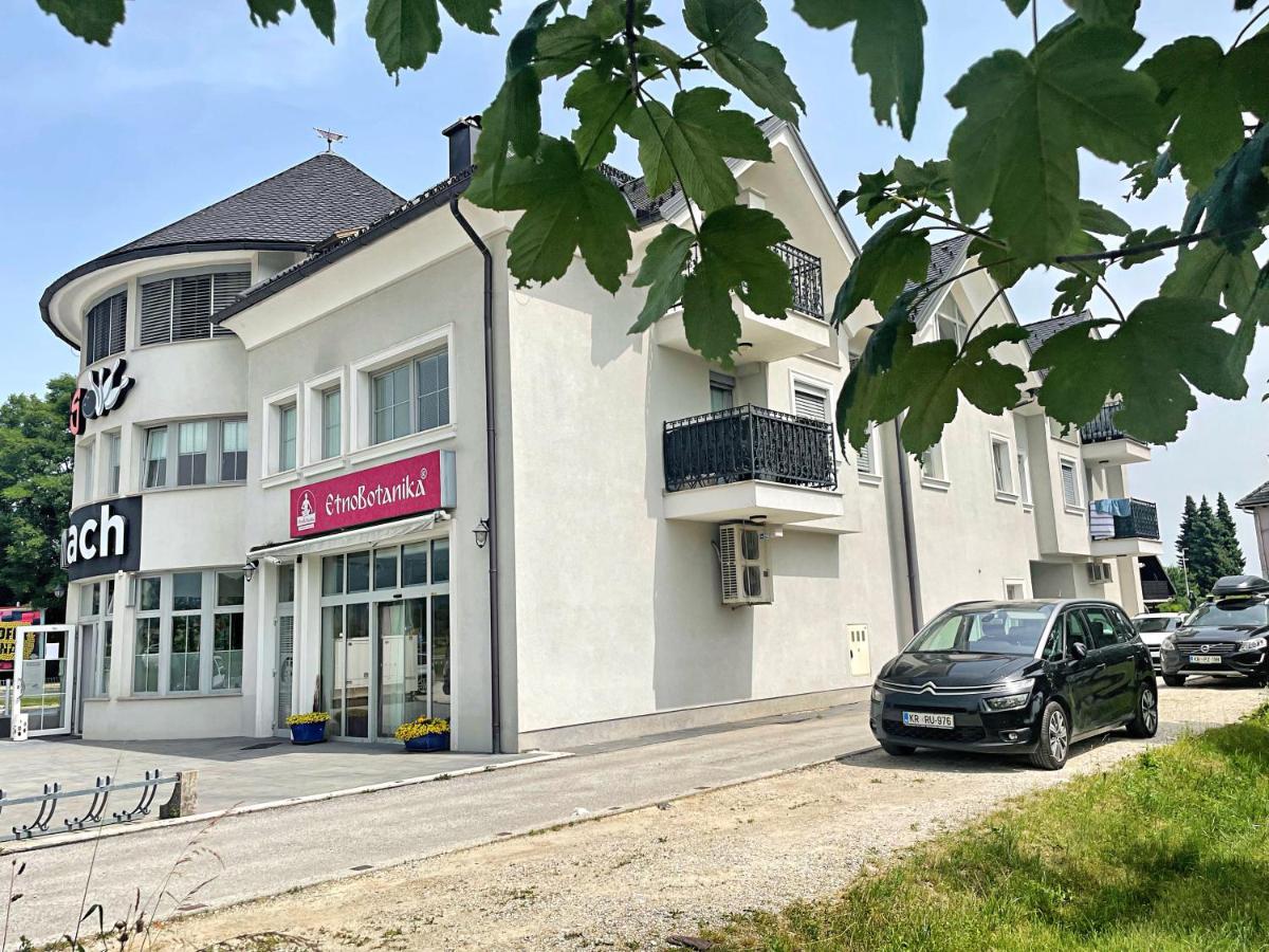 Vila Urbana Luxury Apartments Lesce  Kültér fotó