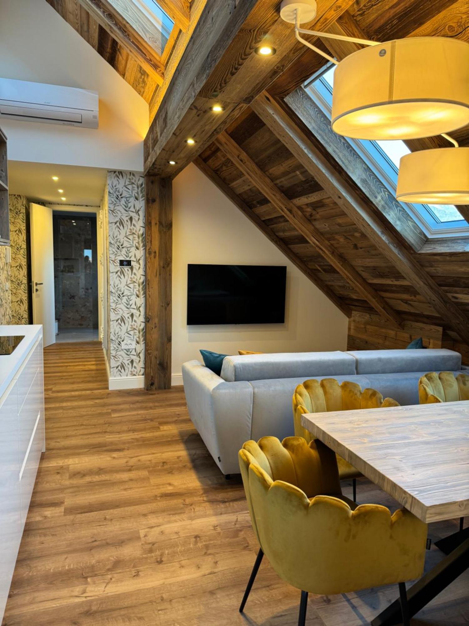 Vila Urbana Luxury Apartments Lesce  Kültér fotó